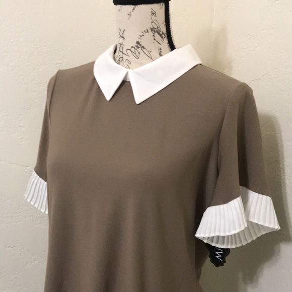 NWT A.U.W Tan blouse shirt with white collar and sleeves size Medium - Picture 2 of 13